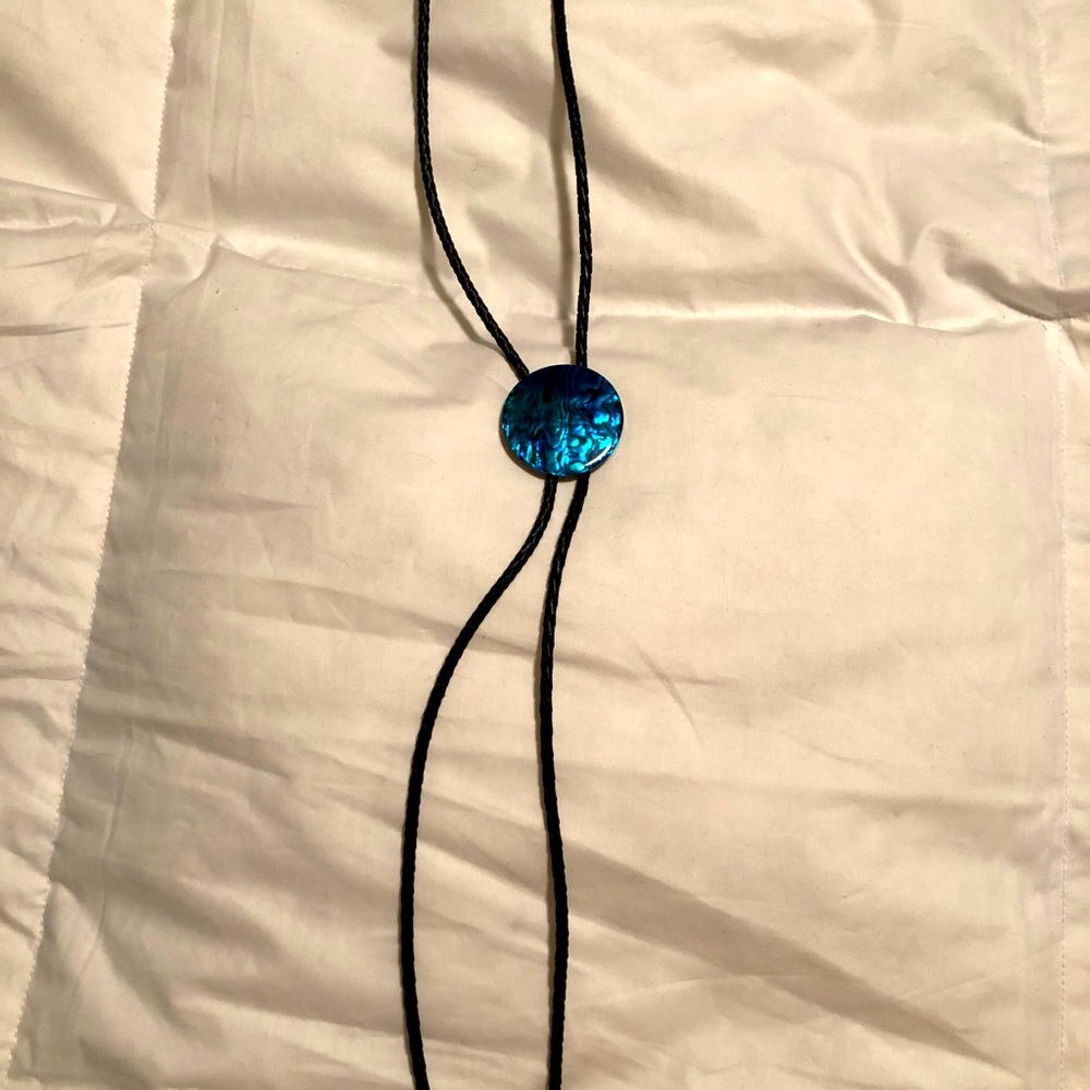 Men’s abalone shell bolo neck tie